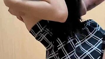 Student has sex with teacher to improve grade