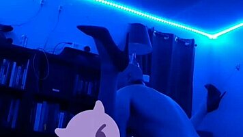 Mff Threesome Fuck With Milf And Young Sluts