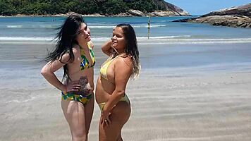 Com Minha Namorada Paty Bumbum De Férias Na Praia Com Grande Bunda