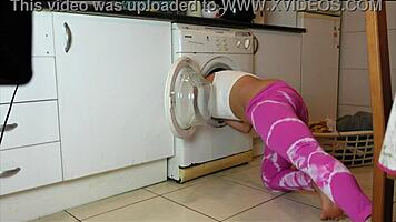 Oh No Im Stuck In Washing Machine