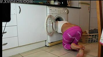 Oh No Im Stuck In Washing Machine