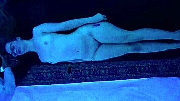 Gigi Breeze Blacklight Massage Top 2