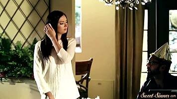 Smalltitted Stepdaughter's Pussy Banged In Glamour Roleplay