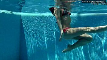 Perfect ass and pointy nipples on skinny milf nicole 😍