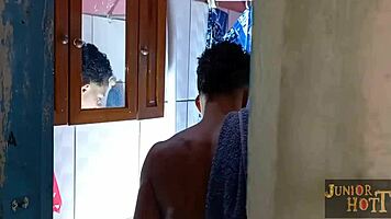 Junior Hott Entra No Banheiro E L� Estar A Safada Da Sua Madrasta Danny Hot E A Safada Ta�a A Buceta Na Minha Cara