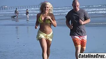 Licensed to blow, Dayna Vendetta's fat ass blonde