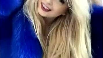 Hey, Lexil küçük 18+ Fransız kız ve çift penetrasyona deliler gibi aç!