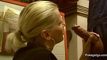 Amateur couple has wet sex at home