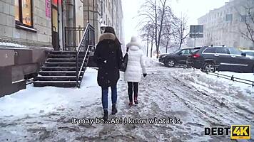 Girl Uses Hot Body And Skilled Mouth To Avoid Arrest