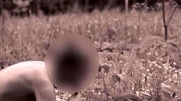 Risky Public Amateur Anal in City Park