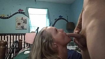 milf squirts on her bf's big cock
