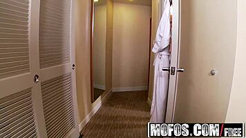 Layla Sin Sneaks in for Teasing Blowjob 😏