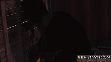 extreme dildo experience first time for poor goldie