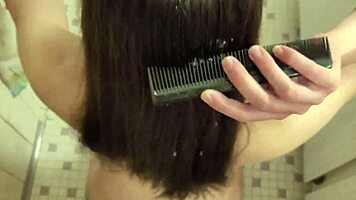 Fetish Cumshot in Hair and Brushing Through