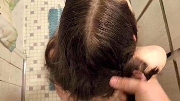 Fetish Cumshot in Hair and Brushing Through