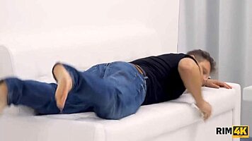 rim4k guy relax and enjoys dream in which his ass is worshipped by gal