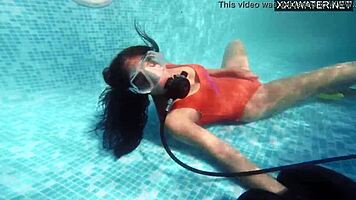 yo, hottest underwater masturbation with amelie bruna