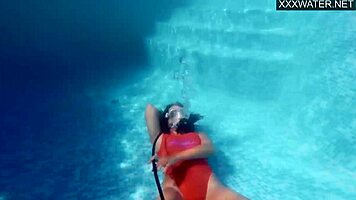 yo, hottest underwater masturbation with amelie bruna