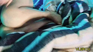 My friend catches me naked and I show off my ass 😏