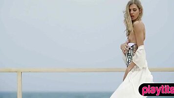 i'm francy torino doing a sensual striptease session