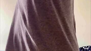 This Horny Teen Is Touching Her Shaved Pussy, Fingering Herself So Sexy 😍