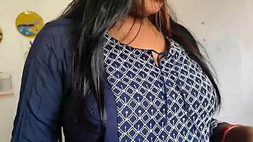 Desi Indian Prostitute Bends Over for Dirty Hindi Roleplay!