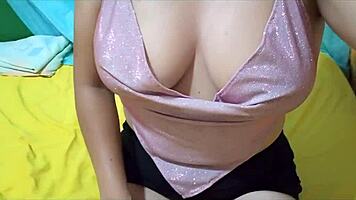 rookie stepdaughter applies cream to smell delicious, enticing stepfather to fuck her, revealing vagina and beautiful tits