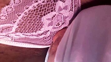 that small tasty pussy just begs for a tongue