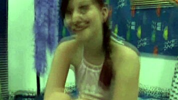 Barely legal young model blows cock 😏