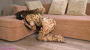 girlfriend says, suck my pussy before i fuck you