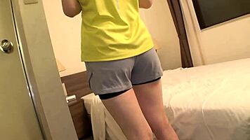 Japanese Babe in Homemade Hardcore with Massive Cumshot