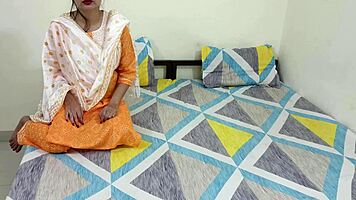 Yo, check Sardarni aunty getting slammed by young 18+ Bihari with dirty Punjabi chat!