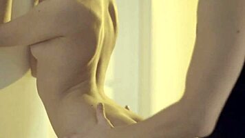 Sheri Vi amatör HD'de sert sikiş patlatıyor