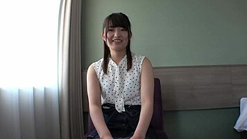 wow, sensitive amateur girl trembles from touch and enjoys intense piston