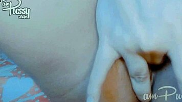 Amateur asian pussy fingering close-up