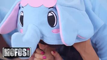 share my bf in threesome with anny aurora and eliza 😏