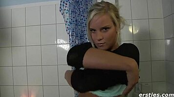 hot blonde natural teen 18+ with perfect tits masturbates in bath. she teases by the pool! 🛁