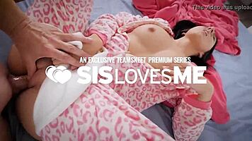 Stepsis bored with her dildos