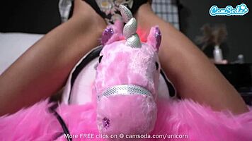 Naughty babe shows off on rooftop, risks neighbors catching her