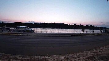 Extreme outdoor banging in front of daring strangers