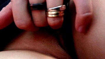 Housewife pays Uber driver with blowjob in car