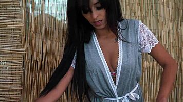 massagem brazil - babi fantini gives happy ending massage