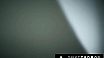 Virgin Teen Maya Woulfe Fucks Stepsister Gizelle Blanco