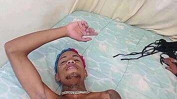 novinha amador dotado gozou nossa primo em 5 minutos.