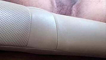 Another thrilling backseat adventure where she swallows cum and reaches orgasm 😍