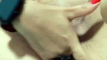 Mucha leche dripping from my tight homemade pussy after fingering