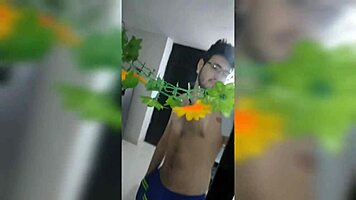 I got my stepsister to suck my dick on video to pay for the nail kit she wanted!