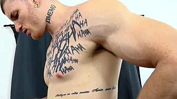 Ρούφησα τον Προσωπικό Μου Γυμναστή στο Σπίτι Του Διακριτικά