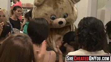 25 party whores sucking monster cock at night club