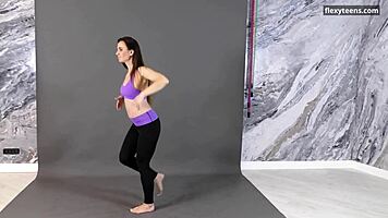 yo babe, show that trimmed pussy and big tits now